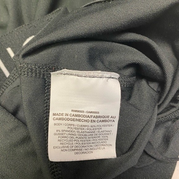 Nike Cropped Dri-Fit Capri Leggings - Picture 6 of 14